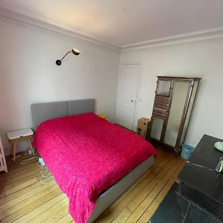 Charming And Bright Flat In A Very Convenient Area Lägenhet *